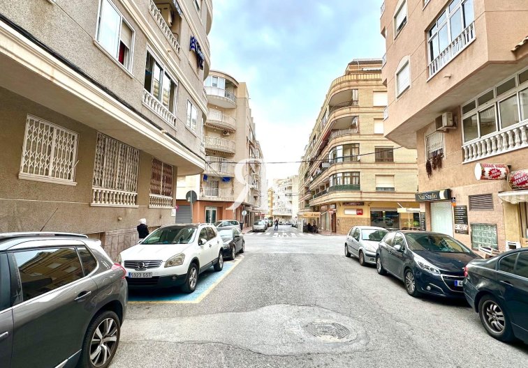 Herverkoop - Appartement - Torrevieja - Centro