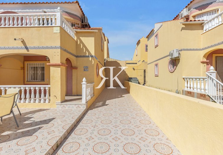 Revente - Semi Detached Penthouse - Orihuela Costa - Costa Blanca