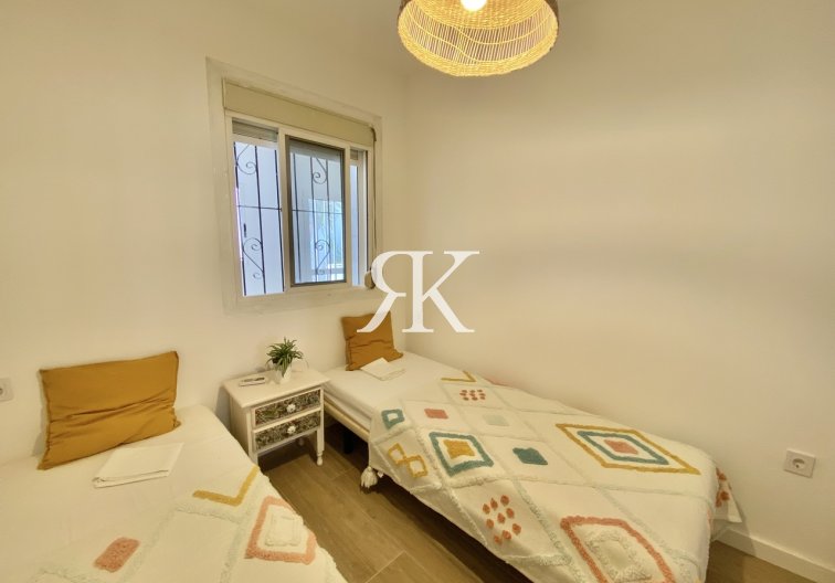 Resale - Bungalow - Playa Flamenca - Costa Blanca