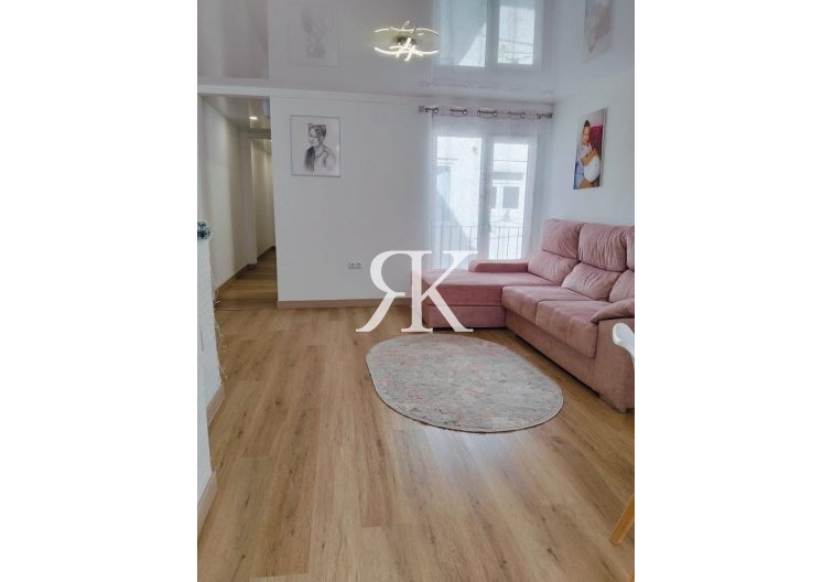 Resale - Apartment - Alicante - Altozano