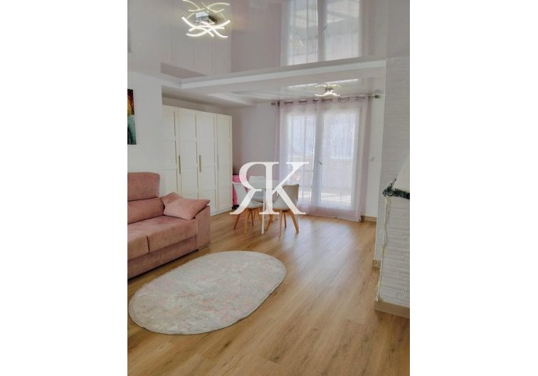 Resale - Apartment - Alicante - Altozano