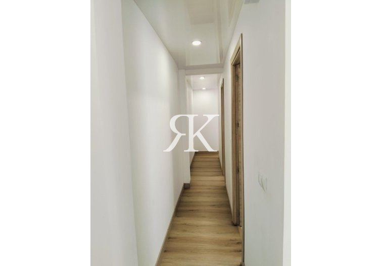 Resale - Apartment - Alicante - Altozano