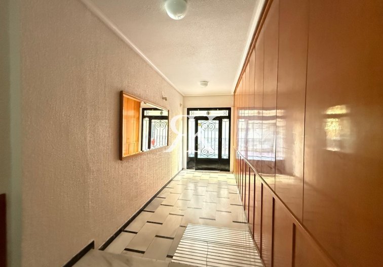 Revente - Appartement - Torrevieja - Las Piscinas Naturales