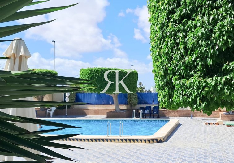 Wiederverkauf - Wohnung - Torrevieja - Parque Acuático - Sector 25