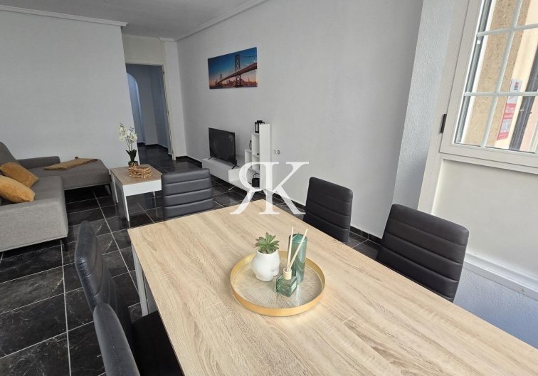 Revente - Appartement - Torrevieja - Centro - Muelle Pesquero