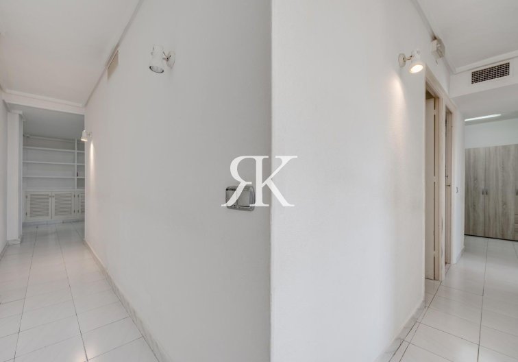 Revente - Appartement - Torrevieja - Centro