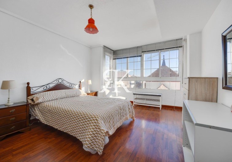 Revente - Appartement - Torrevieja - Centro