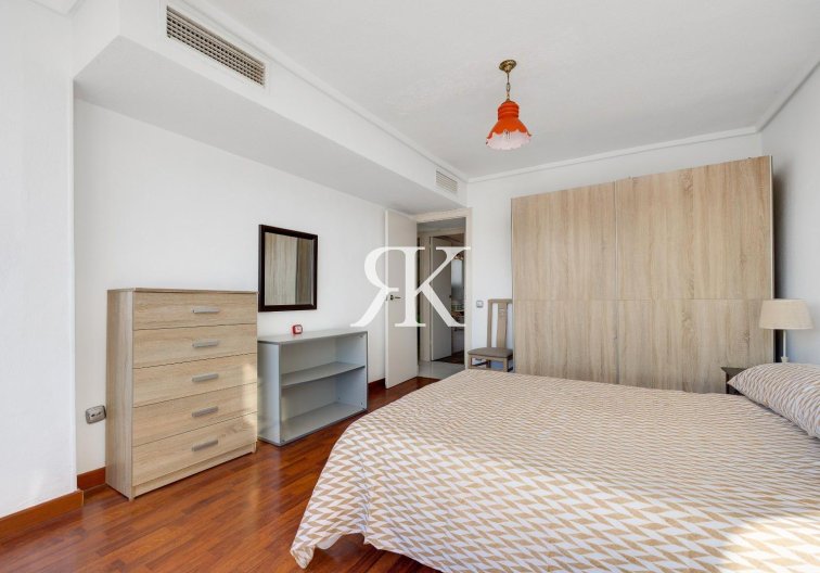 Revente - Appartement - Torrevieja - Centro