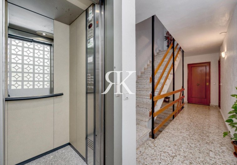 Revente - Appartement - Torrevieja - Centro