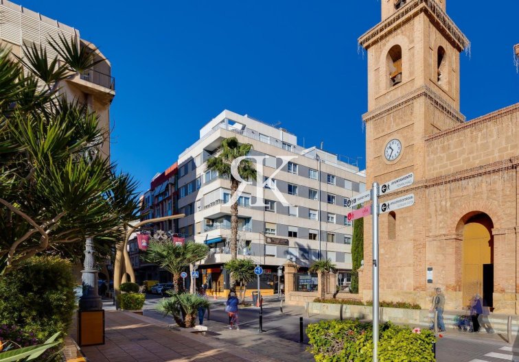 Revente - Appartement - Torrevieja - Centro