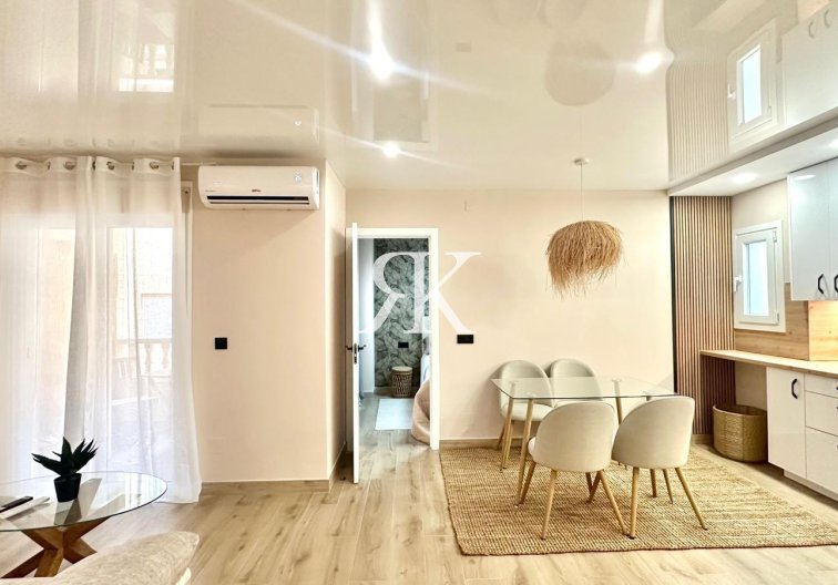 Herverkoop - Appartement - Torrevieja - Centro