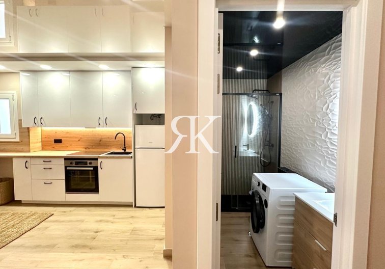 Herverkoop - Appartement - Torrevieja - Centro