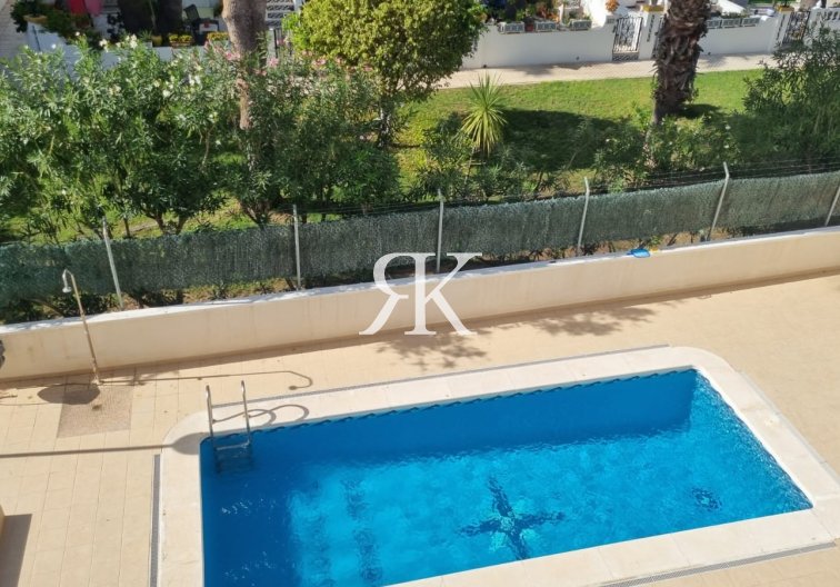 Wiederverkauf - town house - Orihuela Costa - Costa Blanca