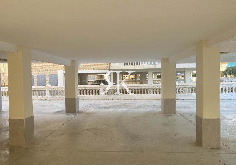 Resale - Apartment - Santa Pola - Costa Blanca