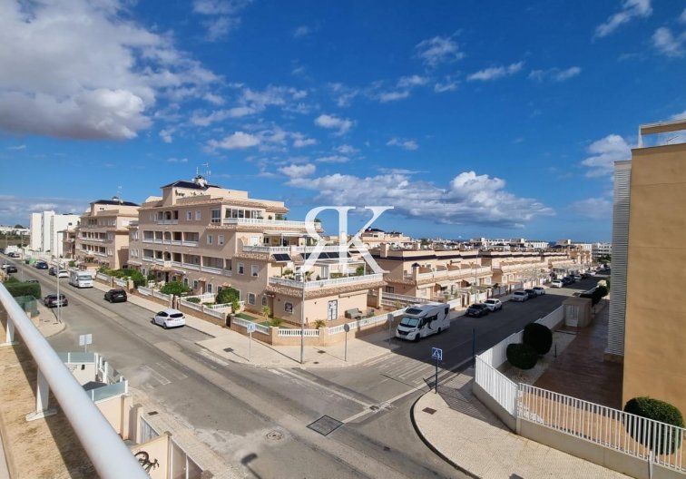 Wiederverkauf - town house - Orihuela Costa - Villamartín-las Filipinas