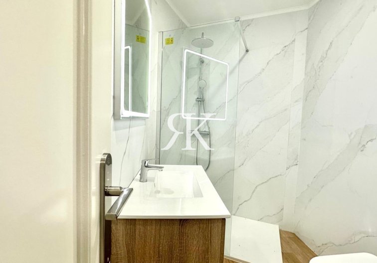 Revente - Appartement - Torrevieja - La Mata Pueblo