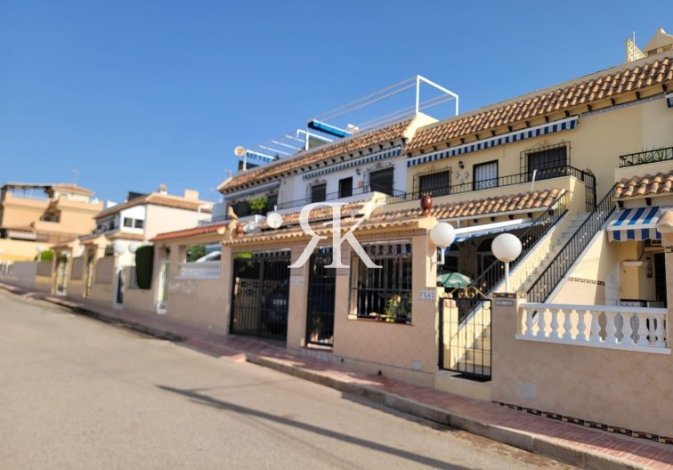 Revente - Bungalow - Torrevieja - Los Frutales