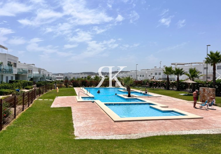 Segunda mano - Apartamento  - Vistabella Golf Entre Naranjos - Inland