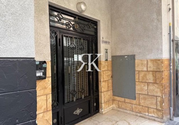 Herverkoop - Appartement - Torrevieja - Playa del Cura