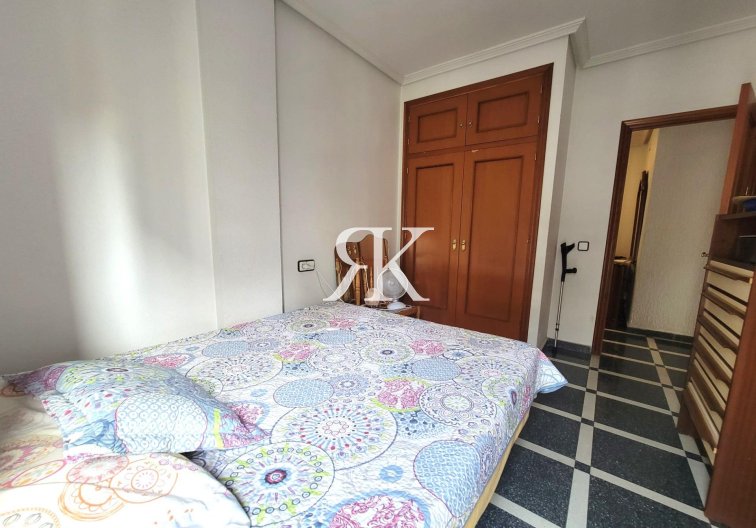 Revente - Appartement - Torrevieja - Centro