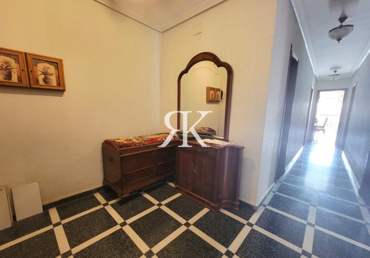 Revente - Appartement - Torrevieja - Centro