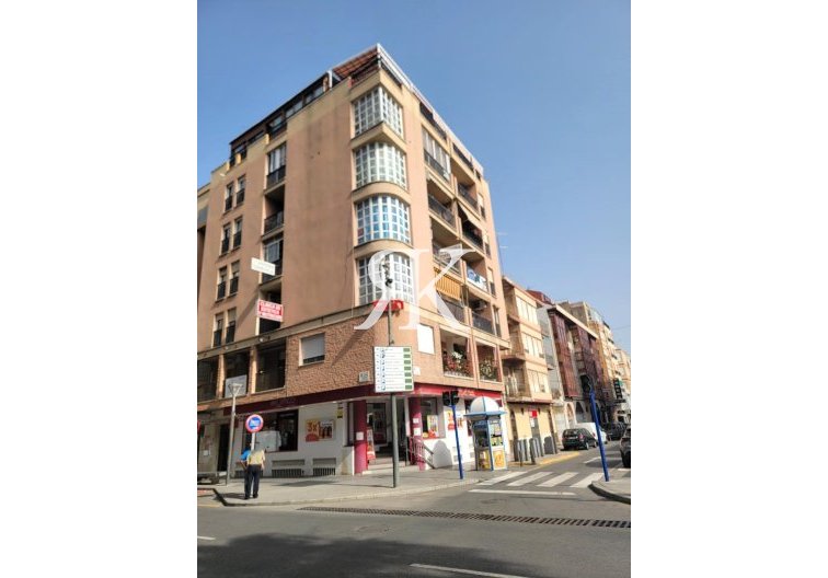 Revente - Appartement - Torrevieja - Centro