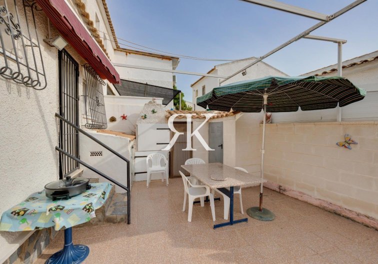 Revente - villa - Orihuela Costa - La Florida