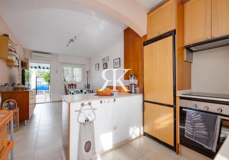 Revente - villa - Orihuela Costa - La Florida