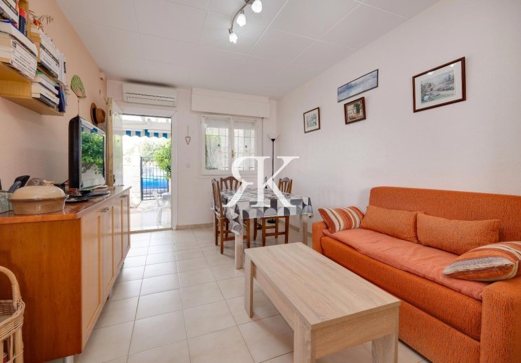 Revente - villa - Orihuela Costa - La Florida