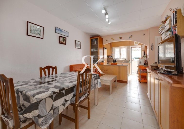 Revente - villa - Orihuela Costa - La Florida