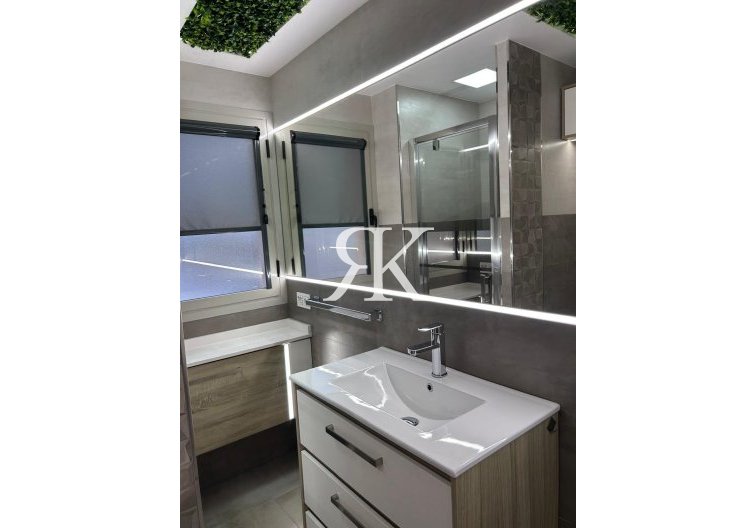 Revente - Appartement - Torrevieja - Nueva Torrevieja