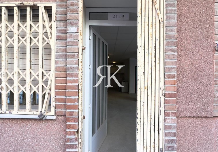 Herverkoop - Appartement - Torrevieja - Centro