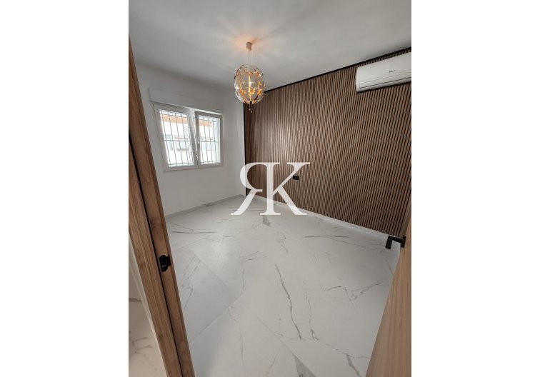 Revente - Apartment Penthouse - Torrevieja - Costa Blanca