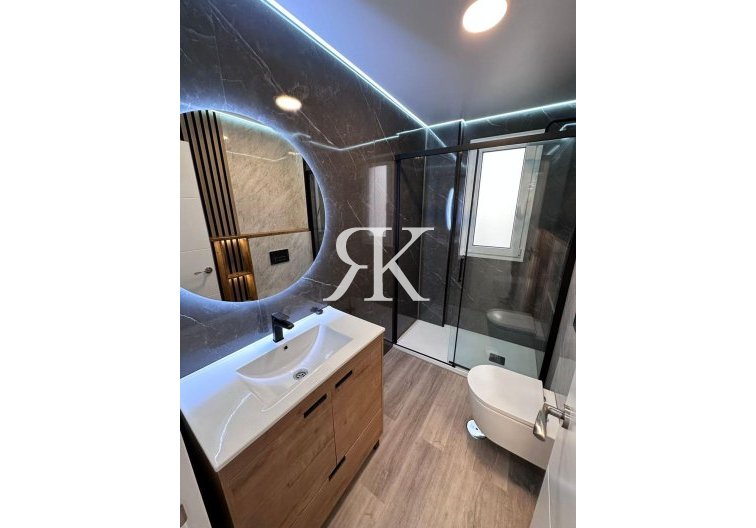 Wiederverkauf - Wohnung - Torrevieja - Estacion De Autobuses