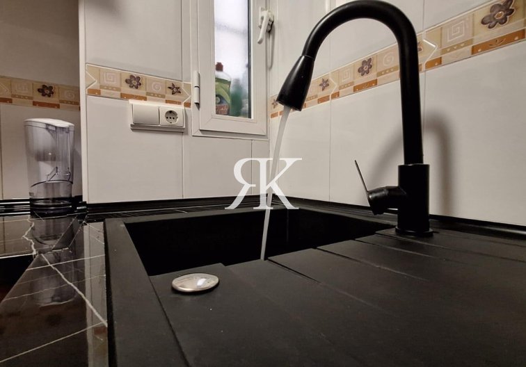 Herverkoop - Appartement - Torrevieja - Playa del Cura