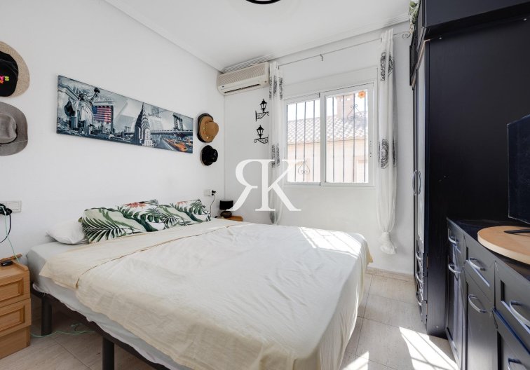 Revente - Bungalow - Torrevieja - Aguas Nuevas