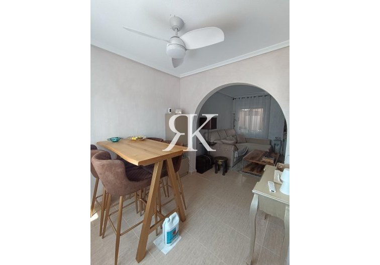 Herverkoop - town house - Avileses - Jerónimo Y Avileses