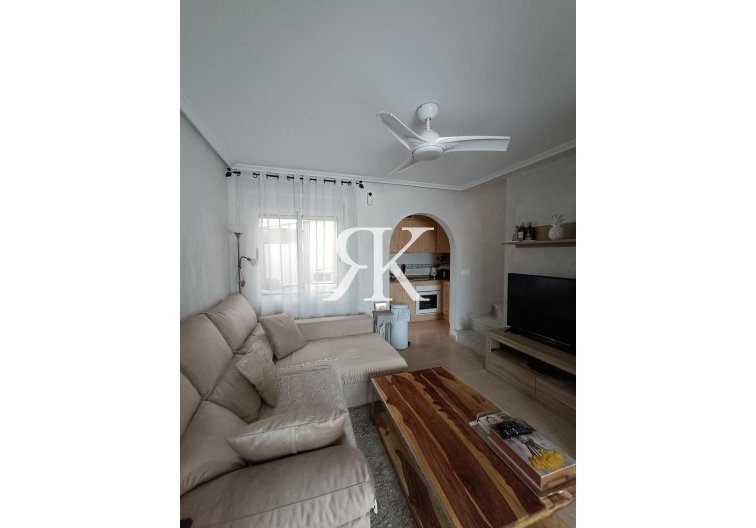 Herverkoop - town house - Avileses - Jerónimo Y Avileses