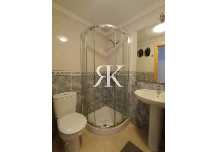 Herverkoop - town house - Avileses - Jerónimo Y Avileses