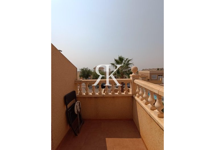 Herverkoop - town house - Avileses - Jerónimo Y Avileses