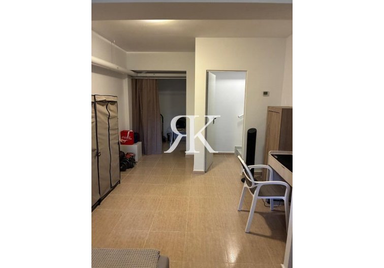 Herverkoop - town house - Avileses - Jerónimo Y Avileses