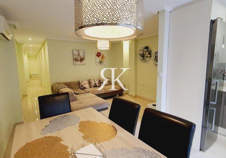 Herverkoop - Appartement - Torrevieja - Centro