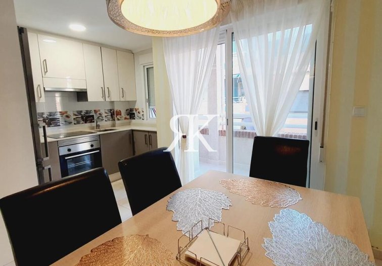 Herverkoop - Appartement - Torrevieja - Centro