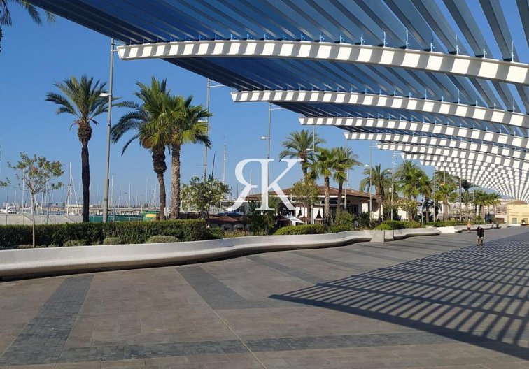 Herverkoop - Appartement - Torrevieja - Centro