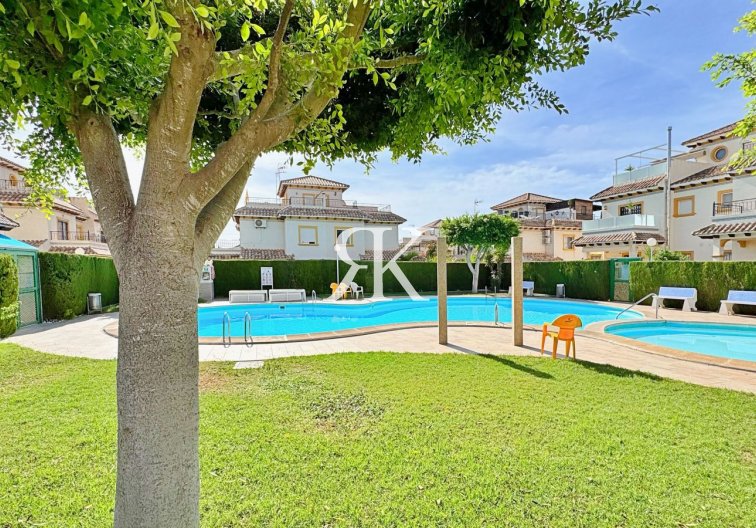 Wiederverkauf - town house - Orihuela Costa - Costa Blanca