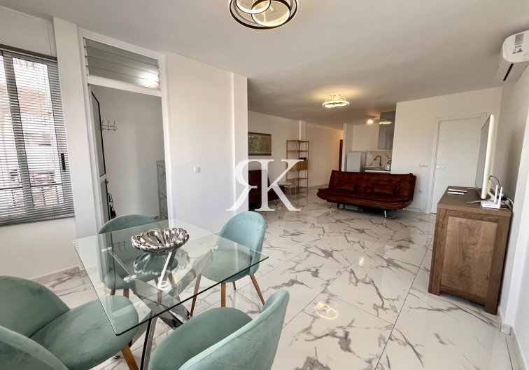 Resale - Apartment - Villamartin - Costa Blanca