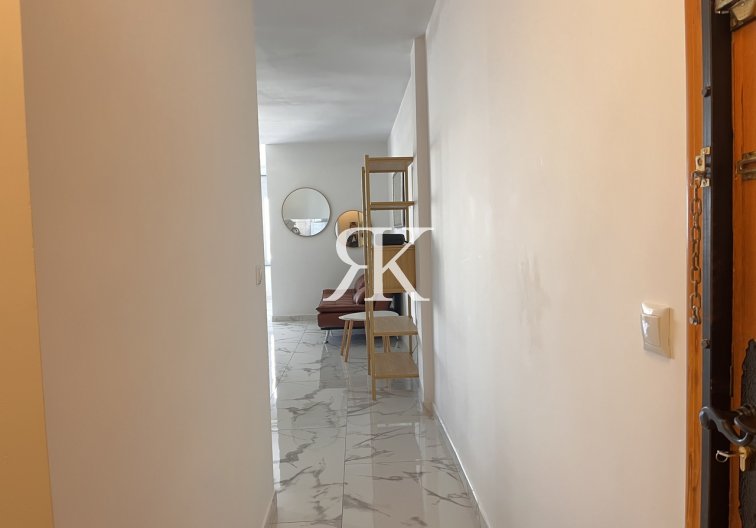 Resale - Apartment - Villamartin - Costa Blanca