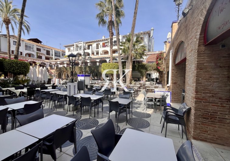 Resale - Apartment - Villamartin - Costa Blanca