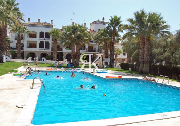 Resale - Apartment - Villamartin - Costa Blanca