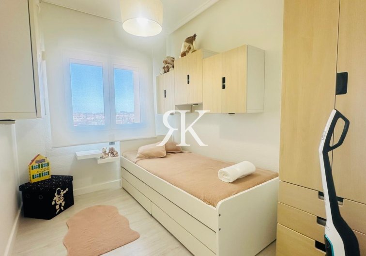 Revente - Appartement - Torrevieja - Nueva Torrevieja